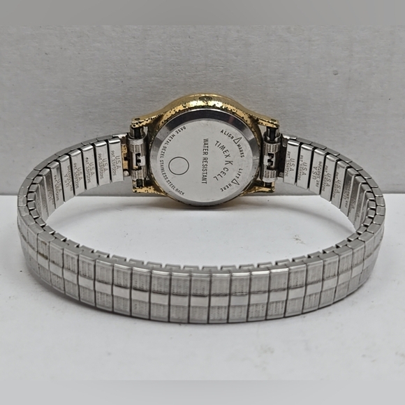 Womens Vintage Timex Q Watch 23mm Gold Silver Two Tone Stretch Band New Battery - Picture 7 of 13